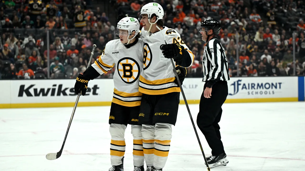 Bruins’ unbeaten run gets a bigger test against the Hurricanes