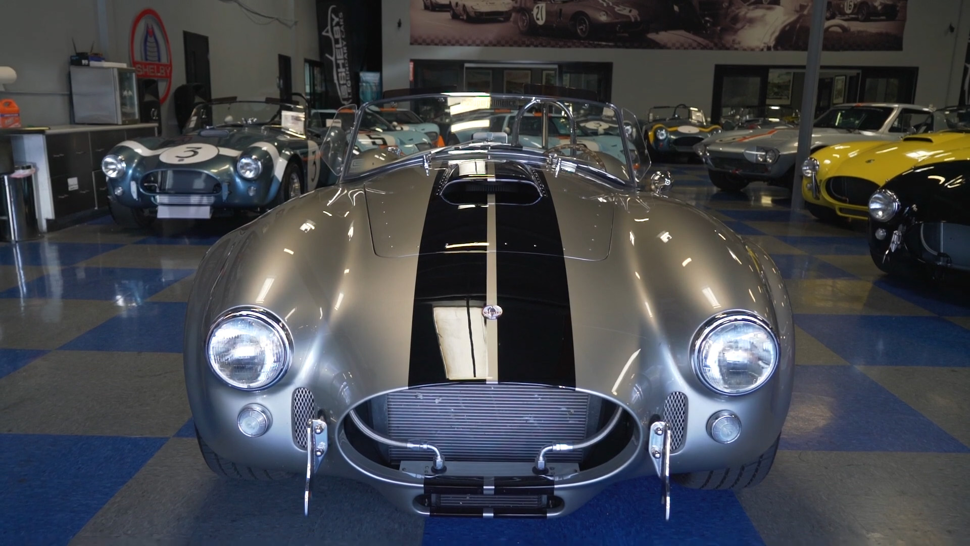 Reviewing the 510 HP Superformance Shelby Cobra with Roush 427 V8