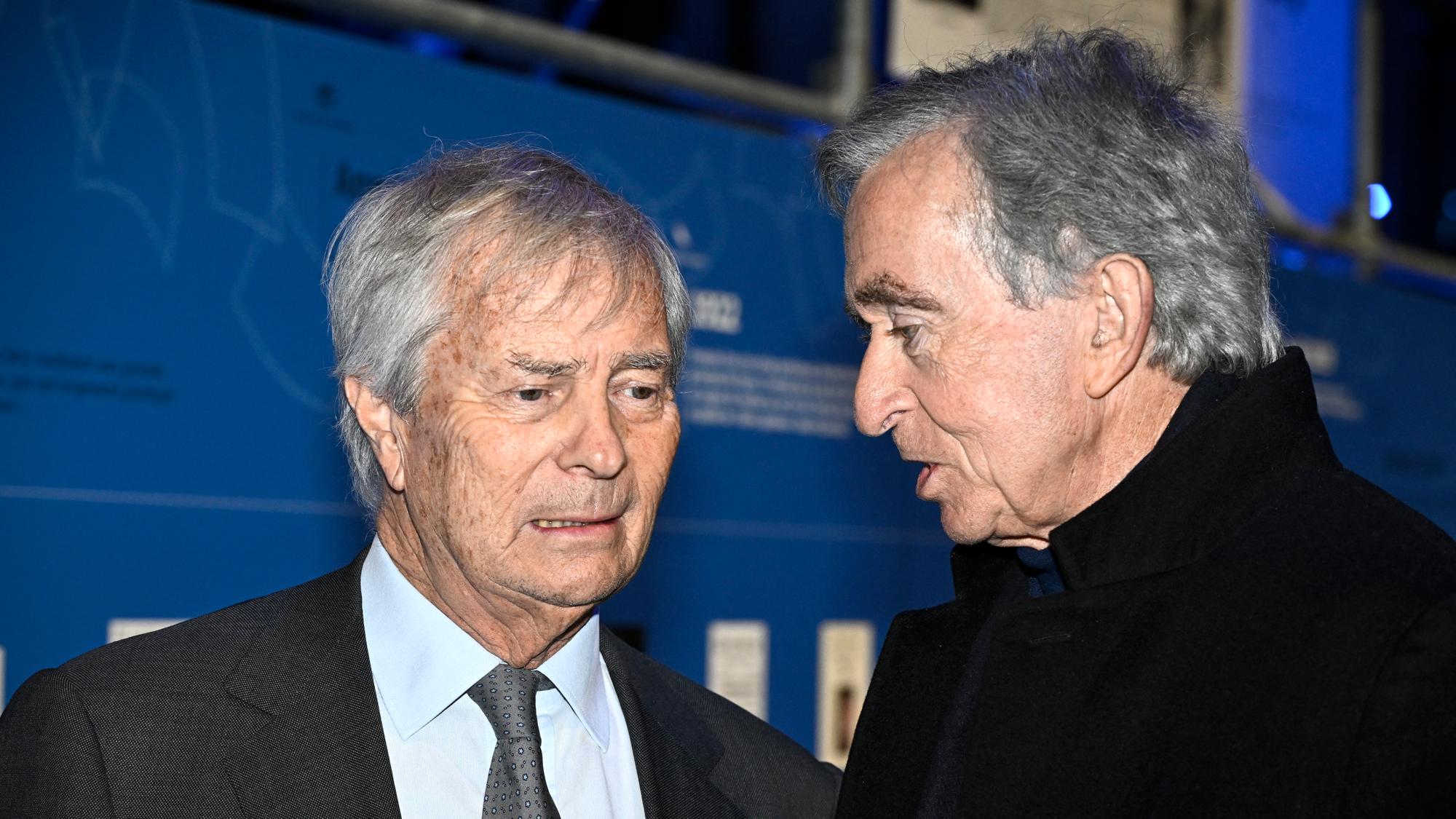 Radio Nova se désolidarise de ce sketch dévoilant l’adresse supposée de Bernard Arnault et Vincent Bolloré