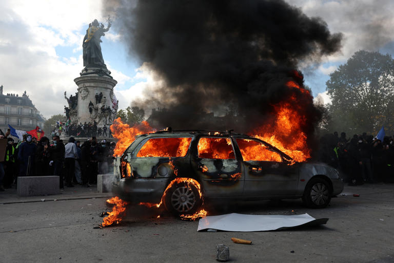 More than 1,800 arrested as protesters clash with police across France