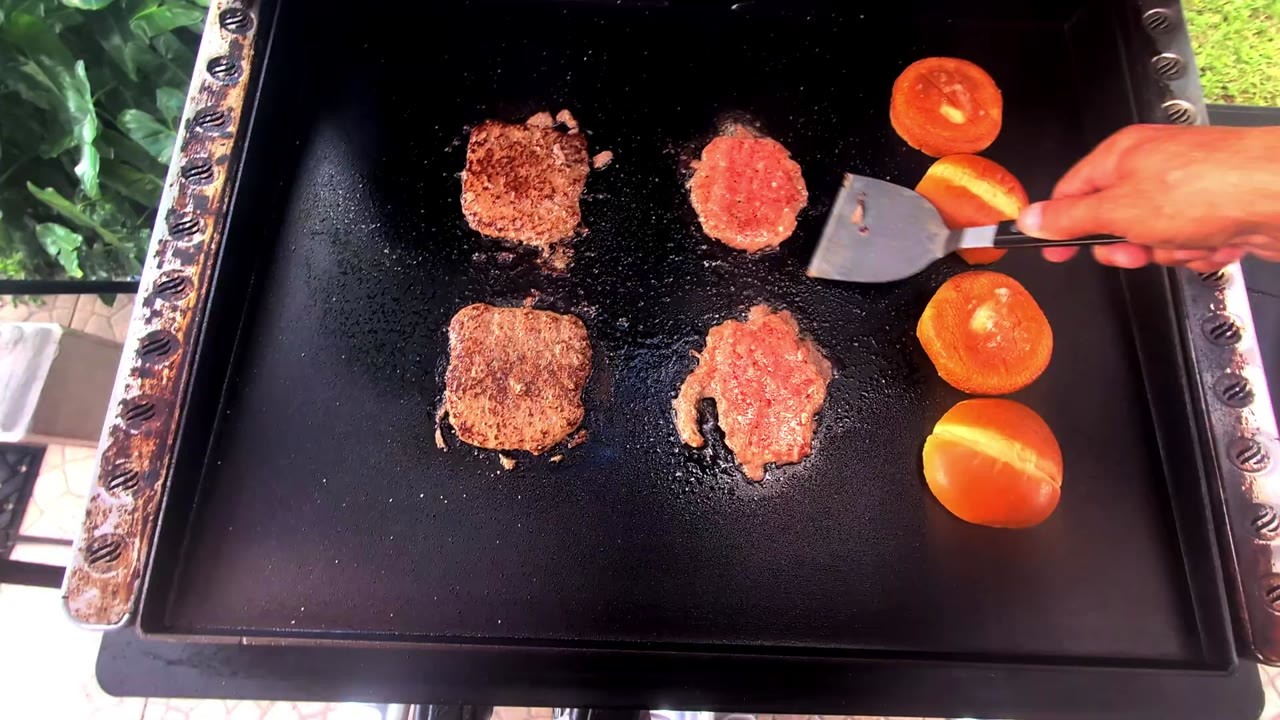 Backyard burger night got cheaper after this Blackstone showdown