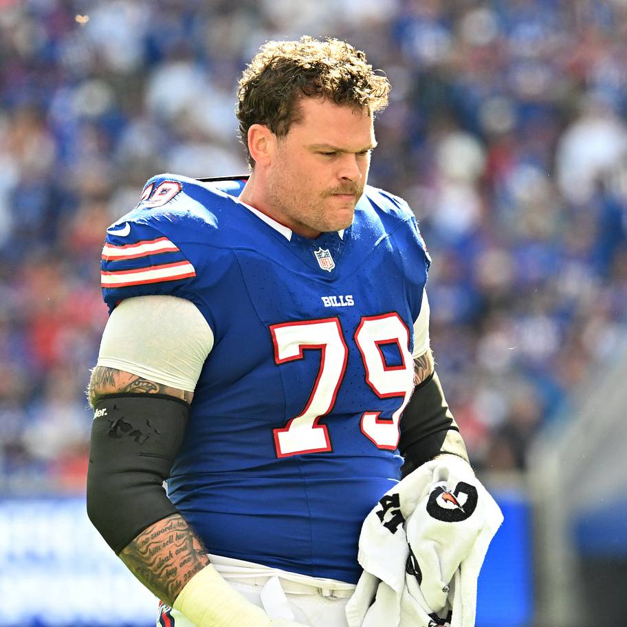 Bills' final week 6 injury report: DJ Moore, four others questionable ...