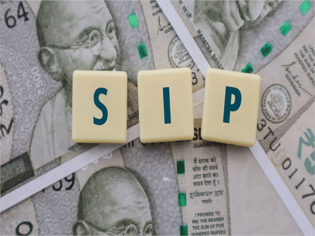 SIP calculator: Even with zero savings until age 40, you can build a ...
