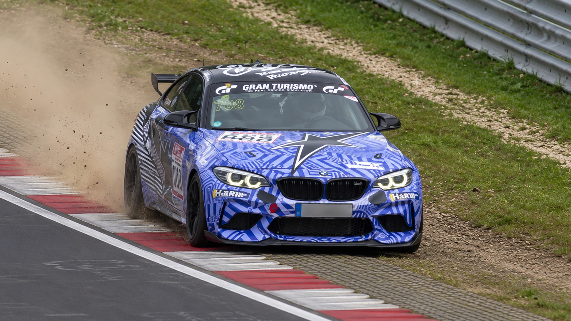 Les séances d'entraînement remplissent le Nürburgring de voitures de ...