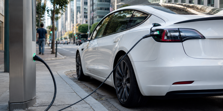 Prediction markets are betting on a Tesla, SpaceX merger in 2027
