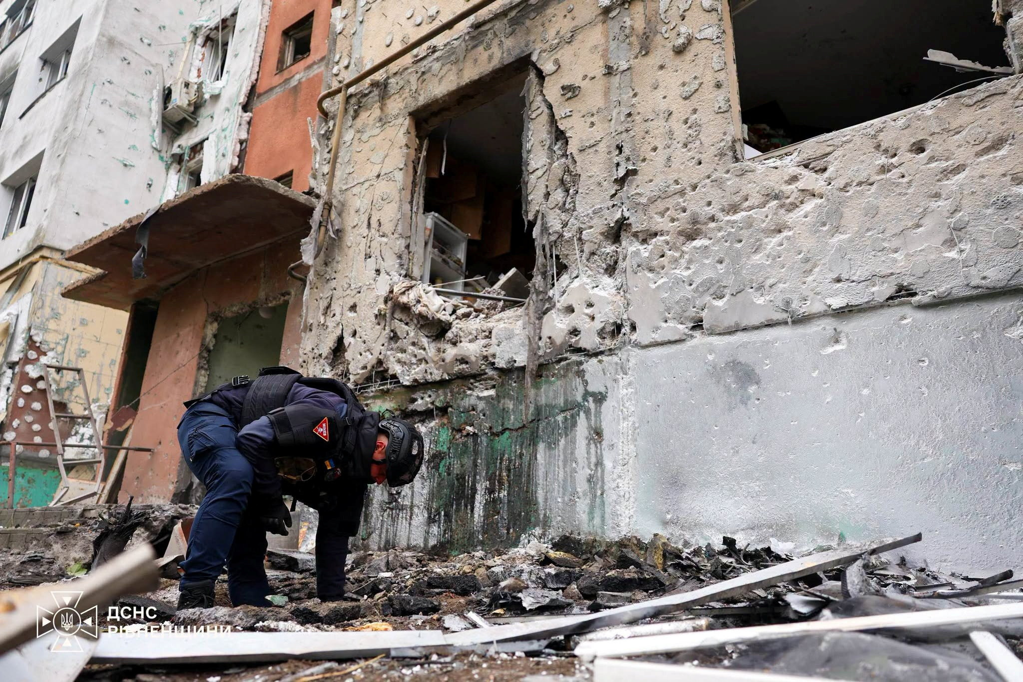 Russian attacks in Ukraine kill at least 8, cut power to 1 million