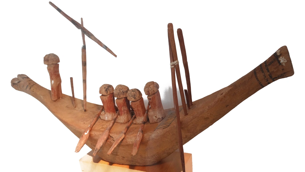 From sprues to stories in scale models