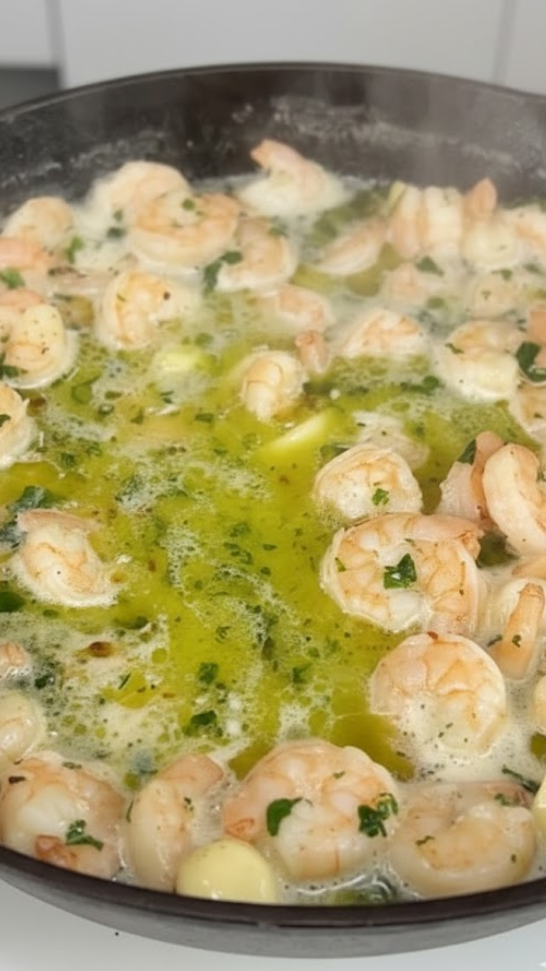 This Maine-inspired butter shrimp scampi is amazing!