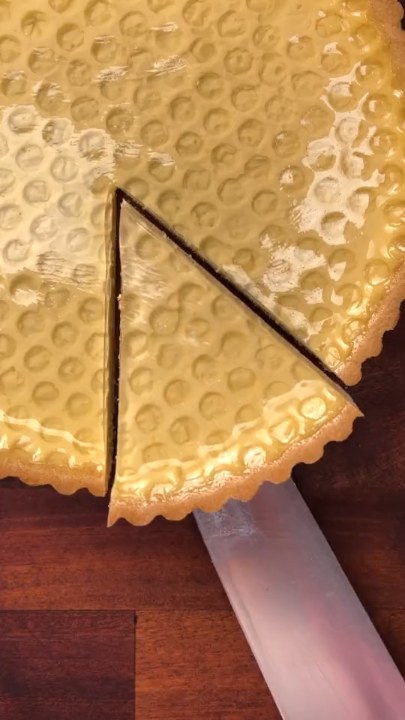 S05E09 - Honey comb pie 🤩