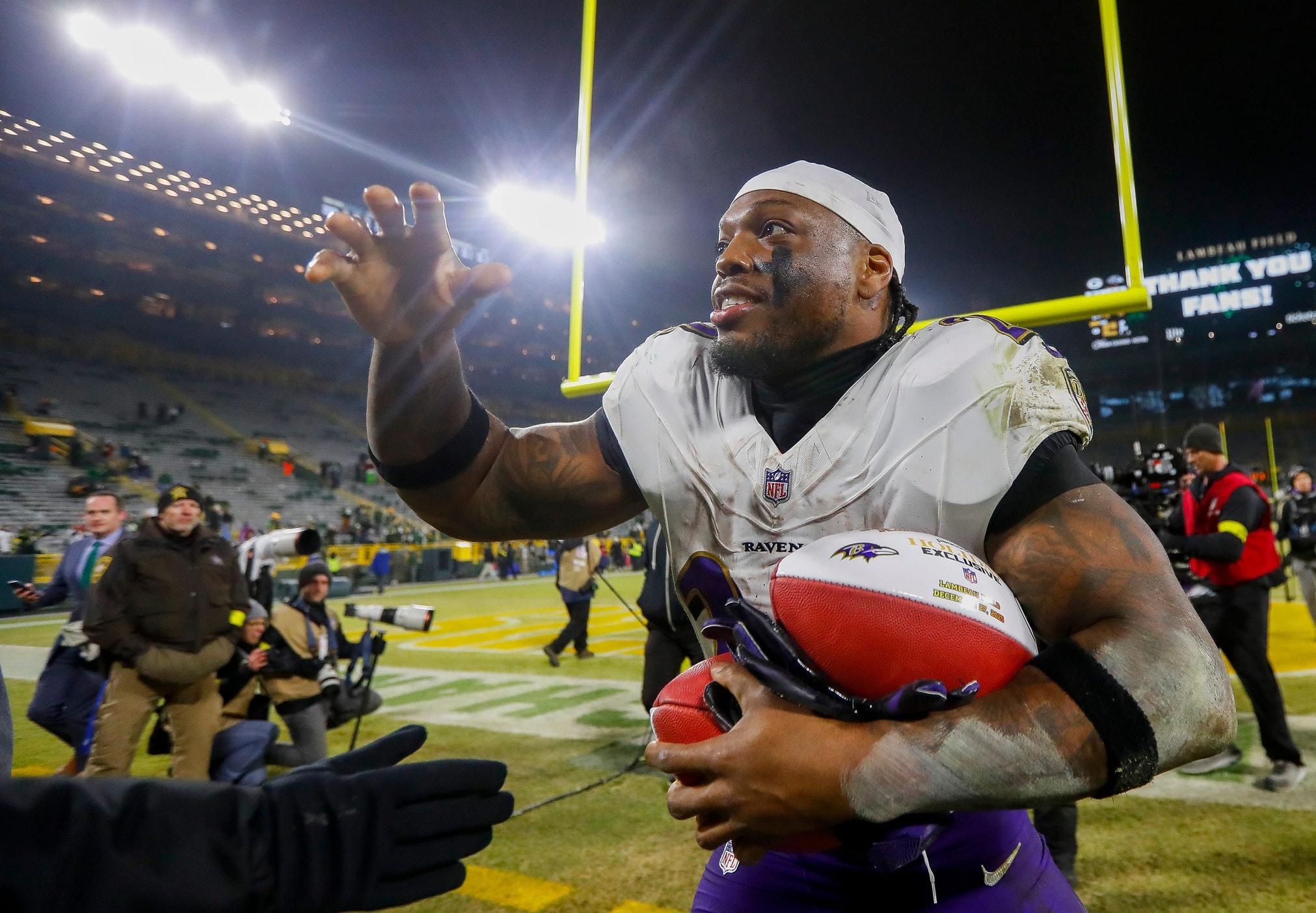 Ravens’ 1,500-yard RB exposes rival coach Todd Monken’s private lot of ...
