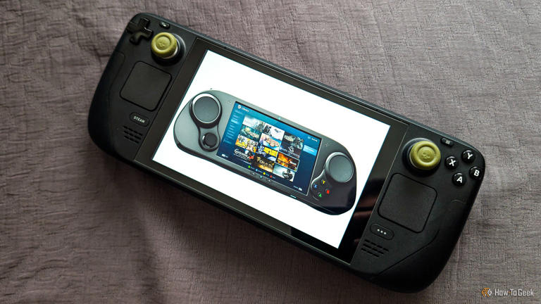 This handheld gaming PC had the Steam Deck's idea in 2014, and almost ...