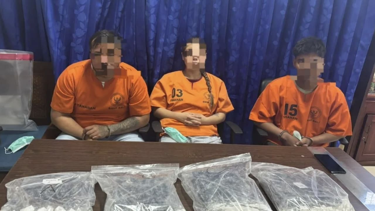 Jetstar passengers in alleged $2m cocaine haul