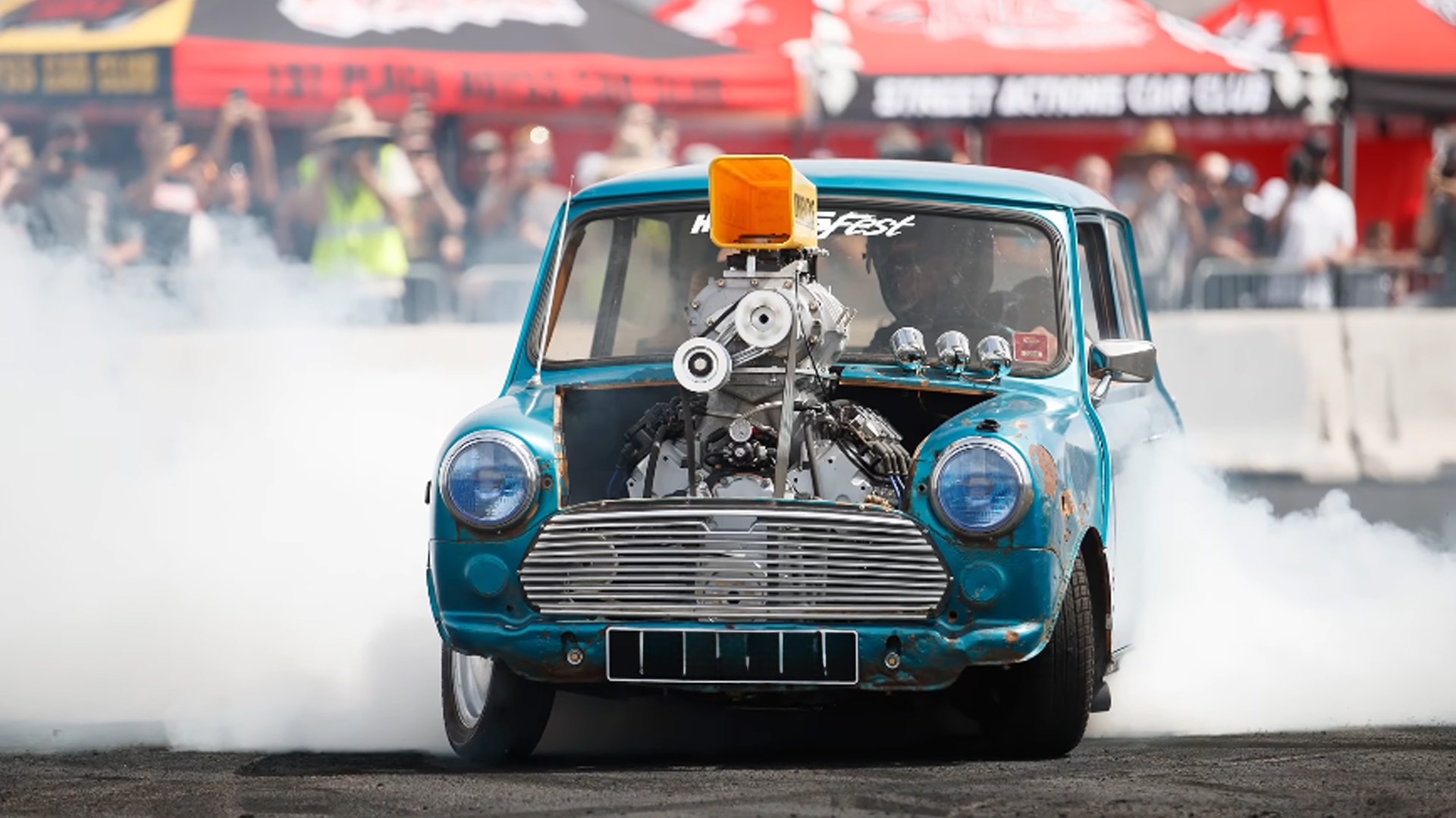 600HP Mini Cooper brings big engine burnout action