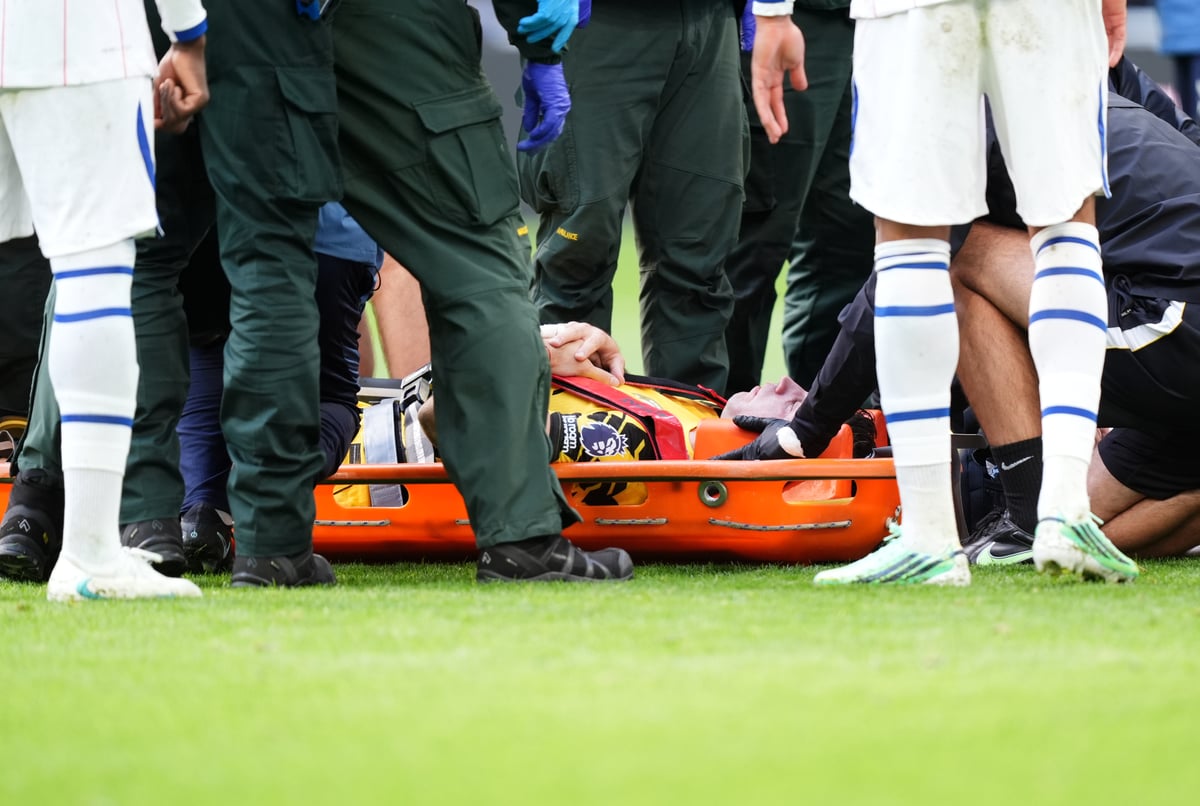 Alonso issues Martinez update as Chelsea goalkeeper hospitalised