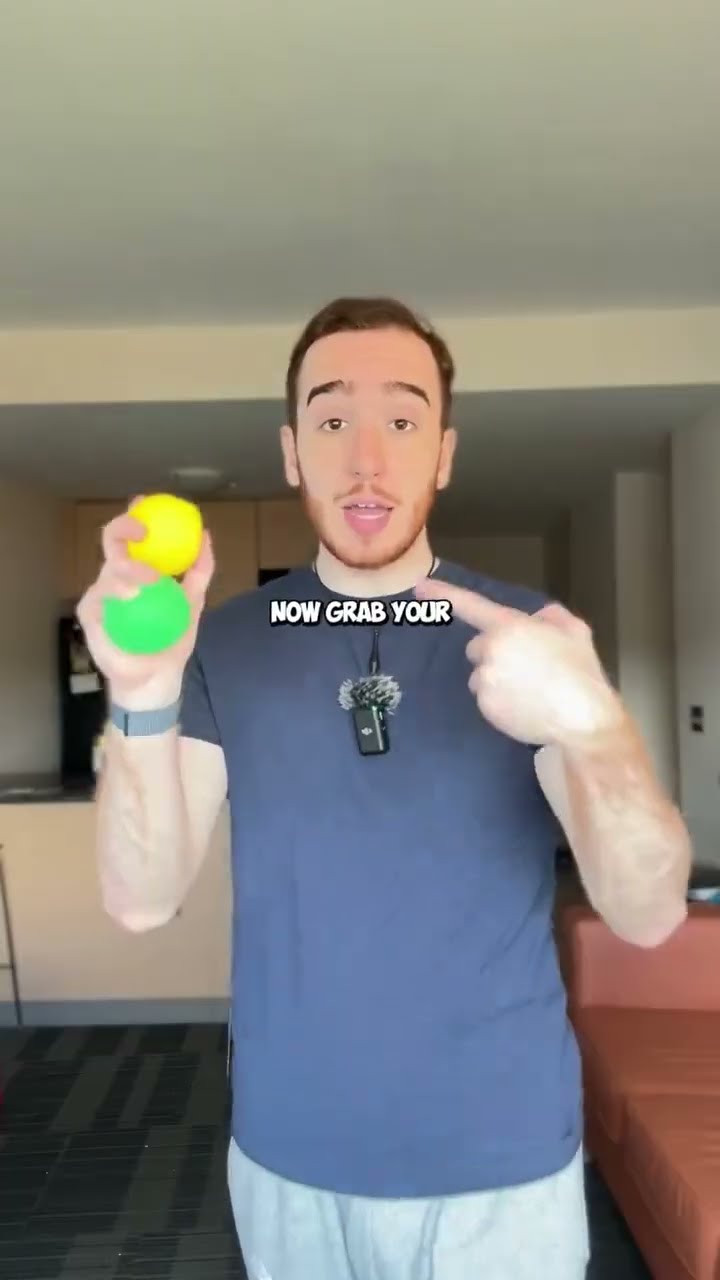 Master juggling with the FlyJuggler app!