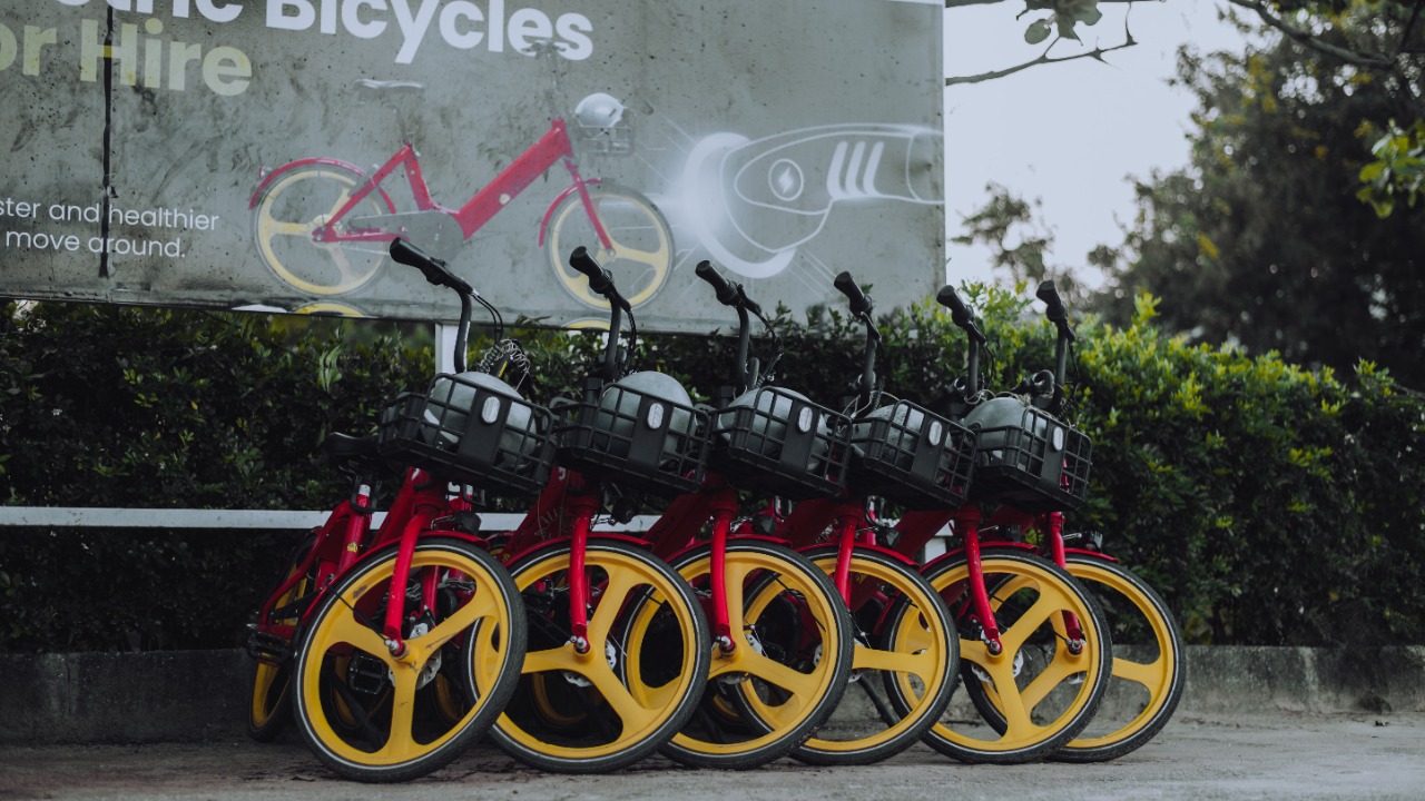Lectric’s new XPress Lite e-bike weighs 46 pounds and sells for $1,099