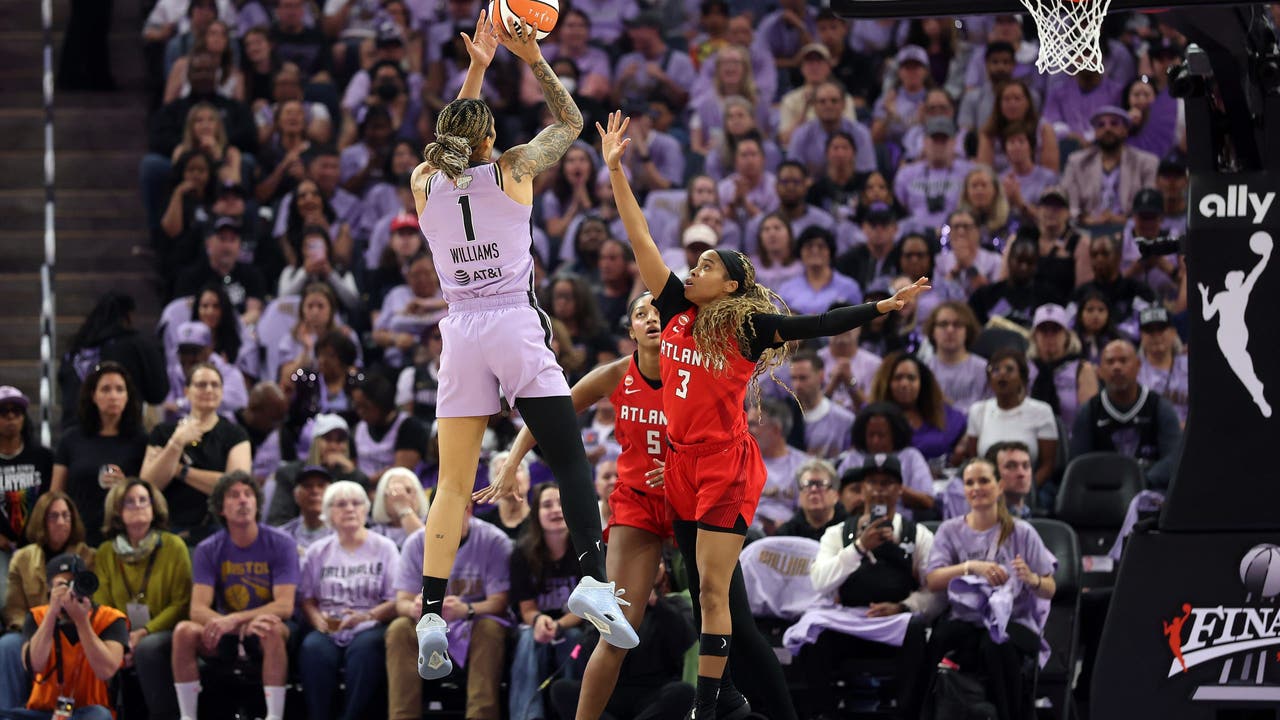 Dream fans keep the faith after Game 1 WNBA Finals loss to Valkyries