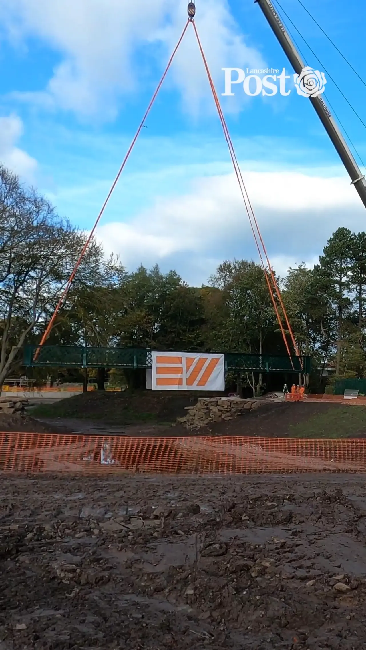 Bridge lift timelapse