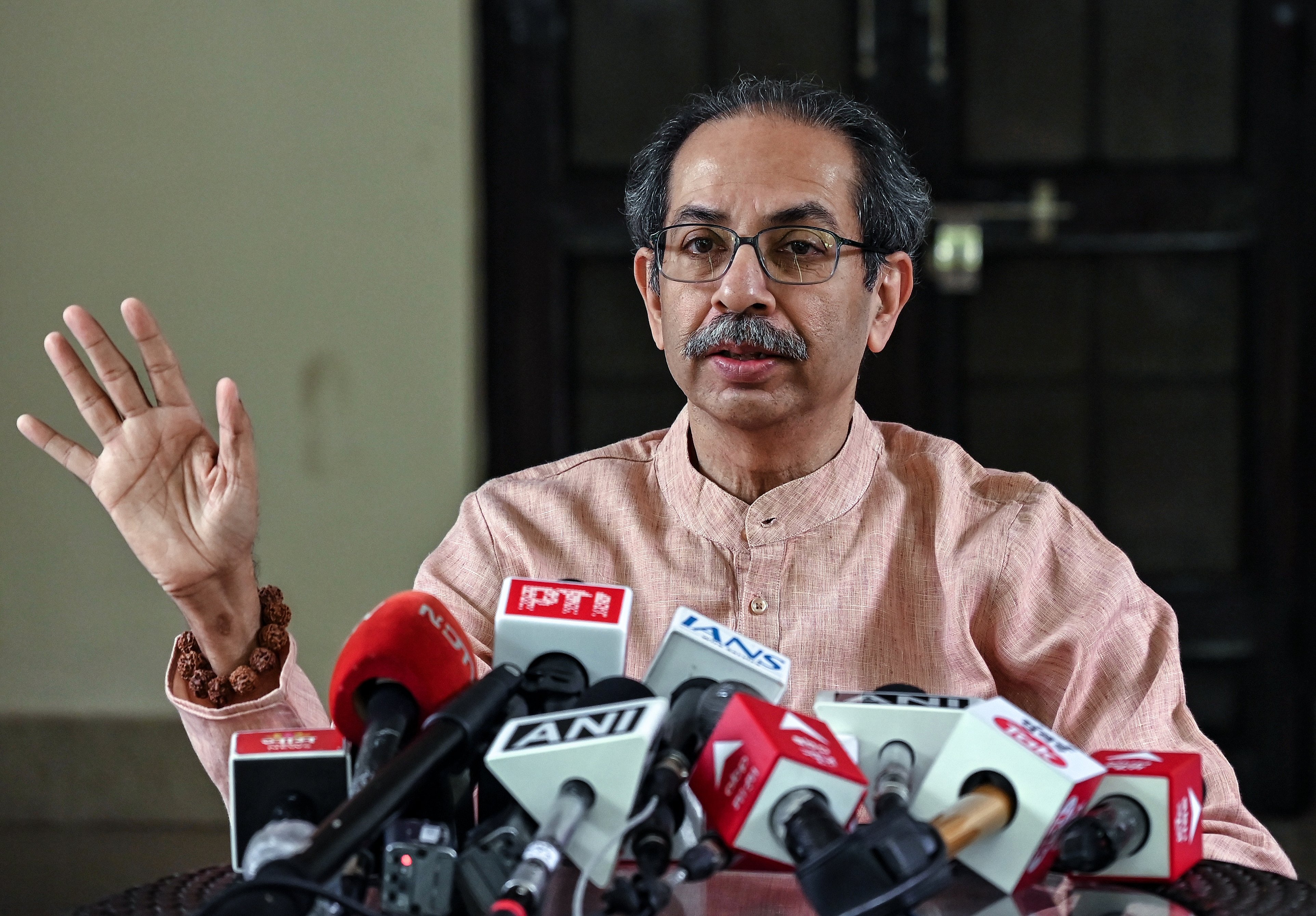 Uddhav backs Bhushan’s regime change call, accuses Centre of taking ...