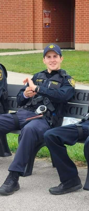 Sergeant killed after SUV hits police cruiser: OSHP