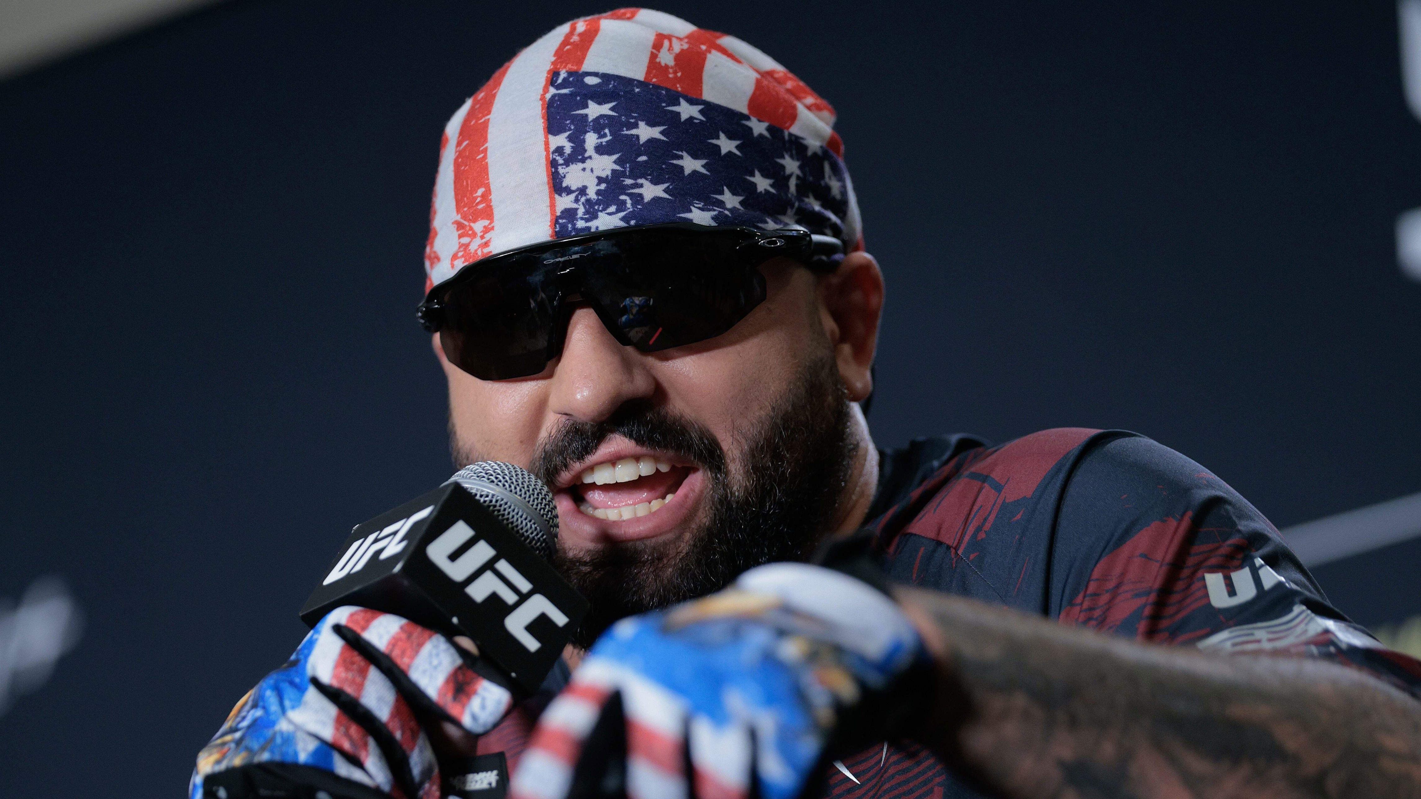 Josh Hokit continues to take shots at 'spoiled' Alex Pereira