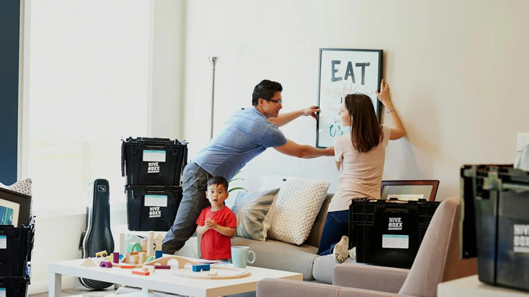 Why many boomers feel anxious about downsizing, according to senior ...