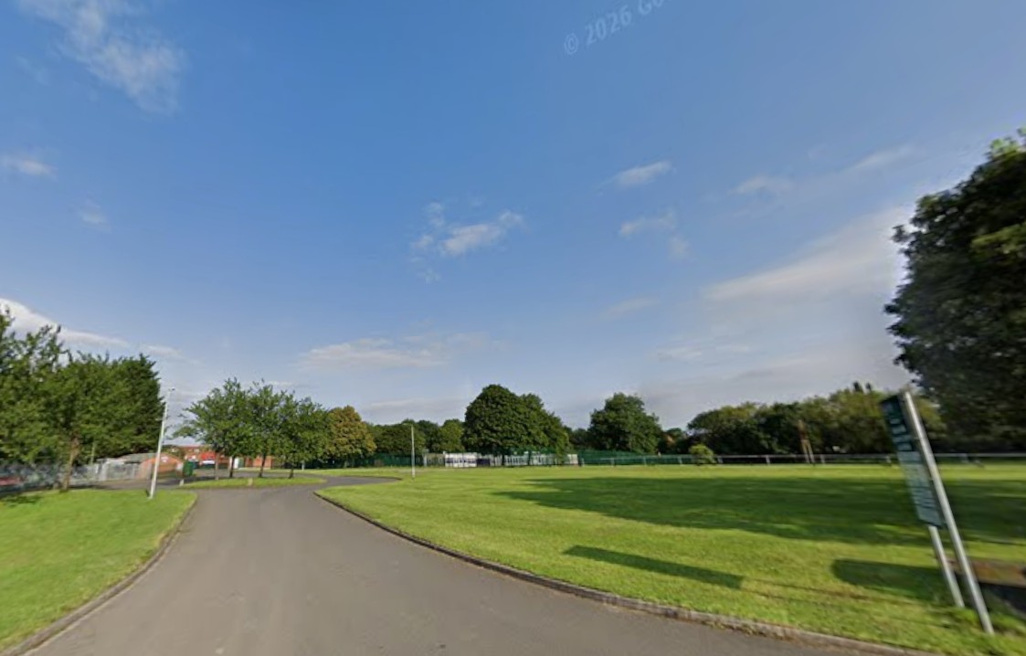 Council blocks 25m phone mast near Leeds leisure centre over visual ...