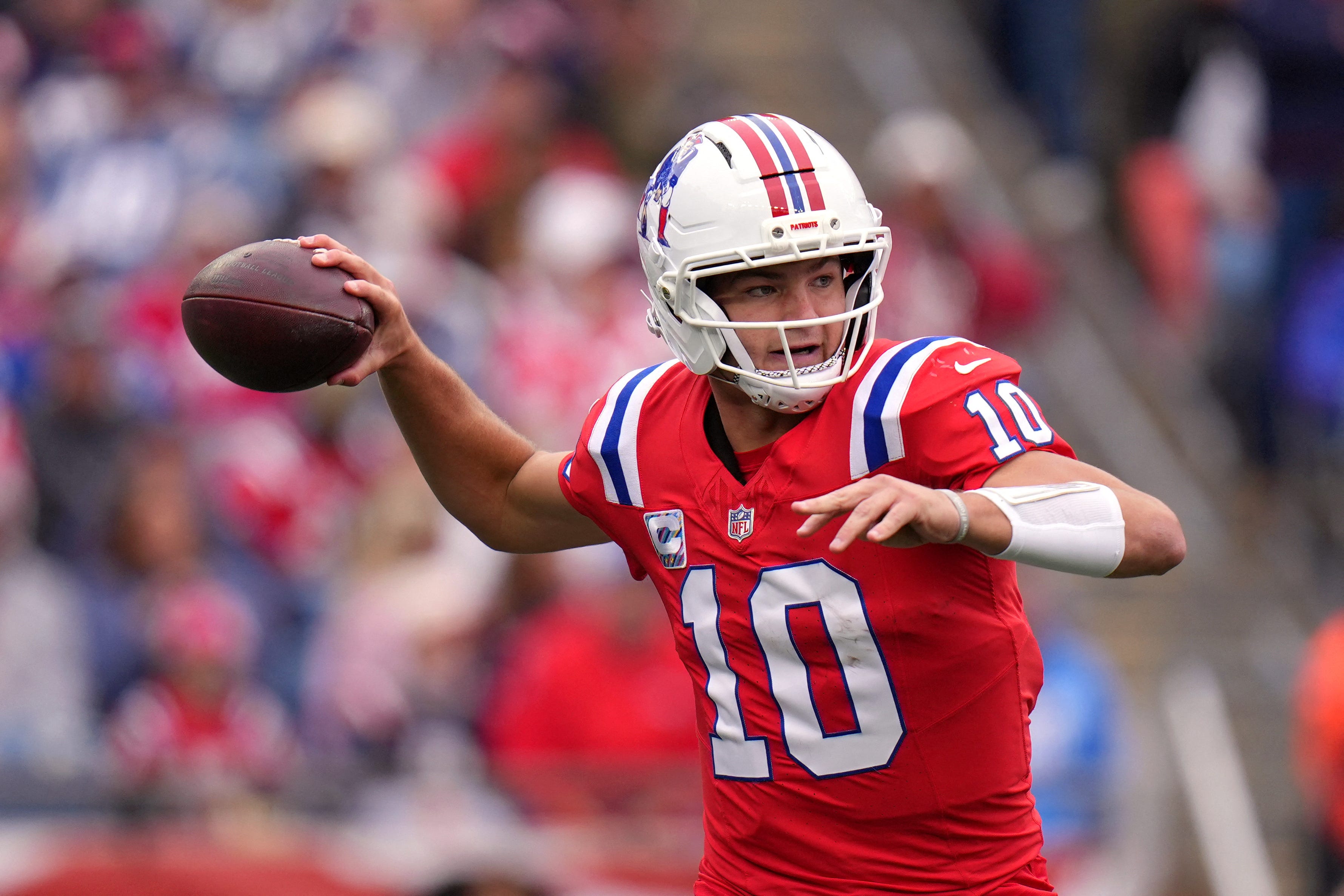 Patriots' Drake Maye climbs back into NFL.com's top-10 QB rankings