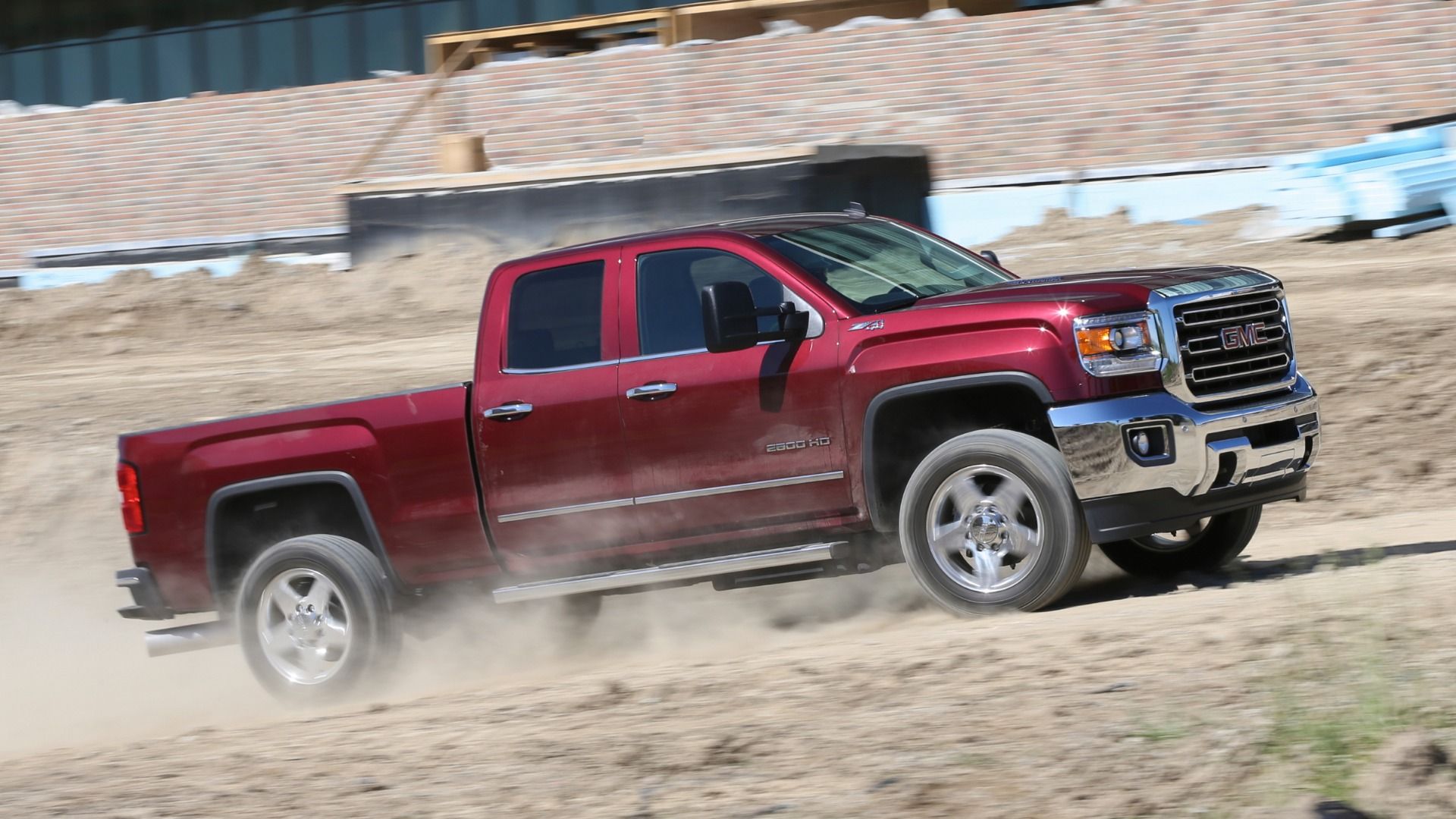 6.2 liters, V8 engine, bargain price - GMC Sierra that costs less than ...