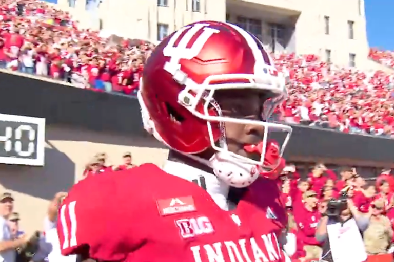 Late Indiana miscue snaps 22-game win streak in heartbreaking fashion