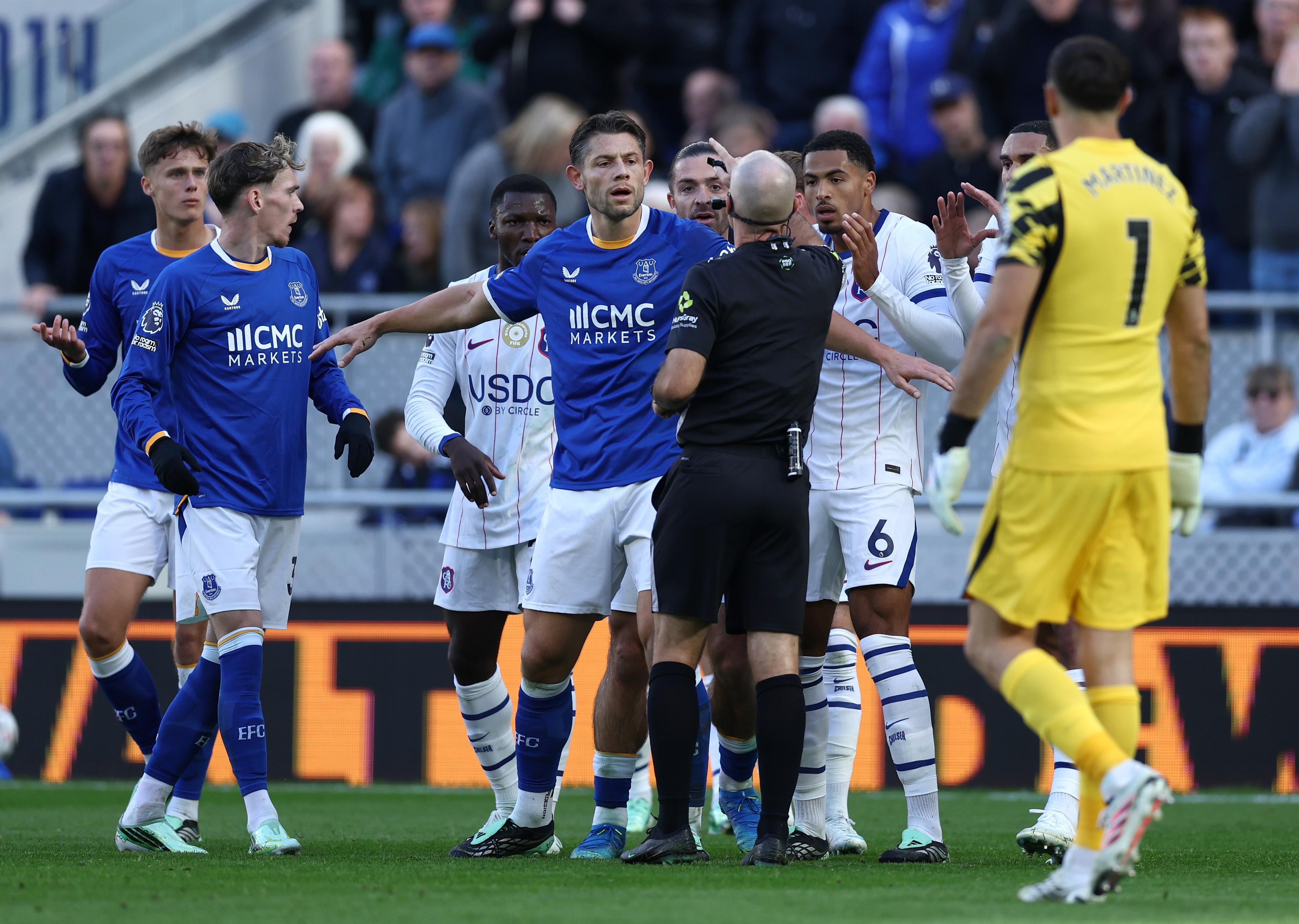 Everton 0-2 Chelsea: Final | Unbeaten run ended in dismal showing