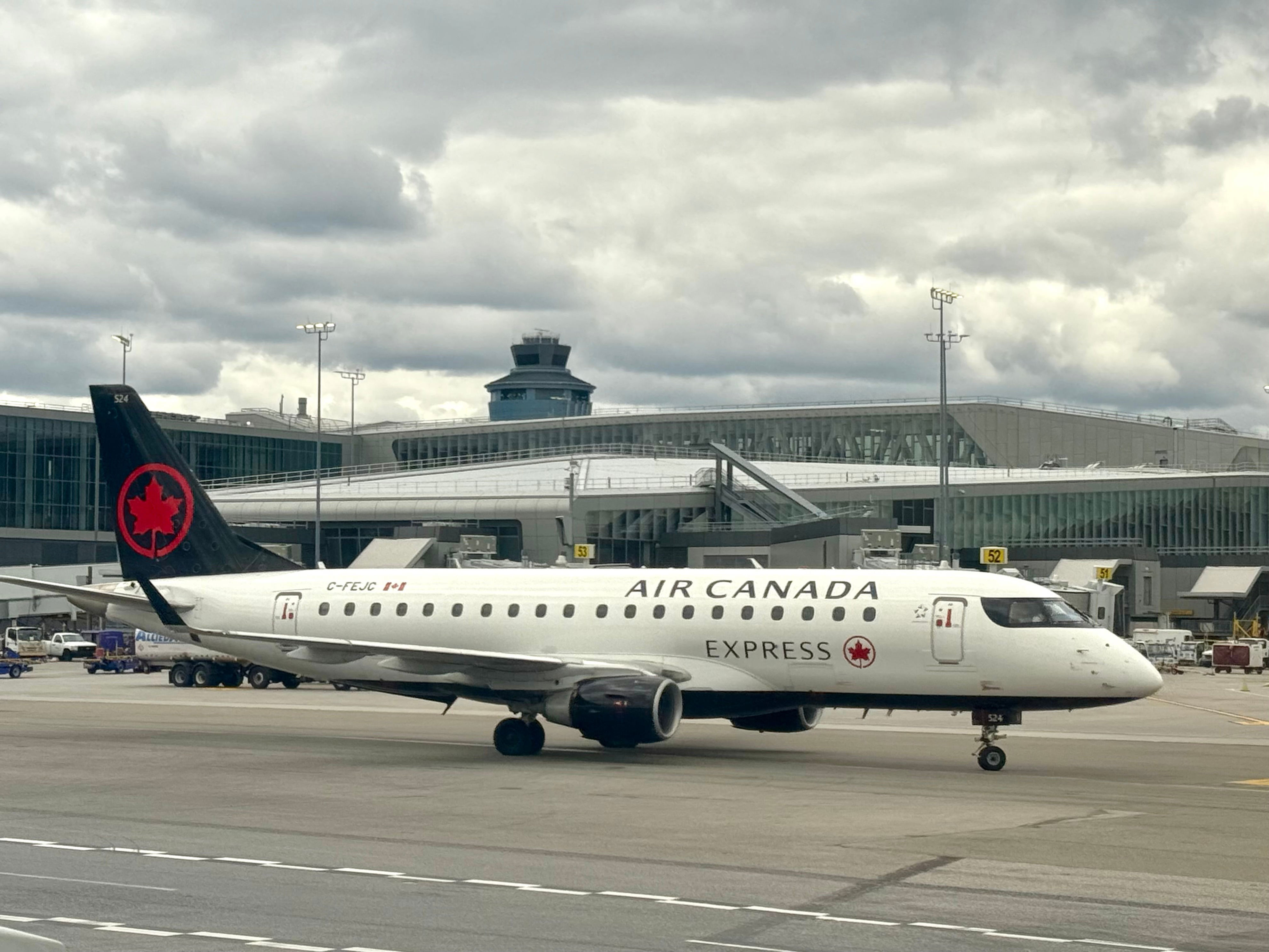 Delta’s Austin lounge plans, tiny all-biz class plane, new routes, and ...