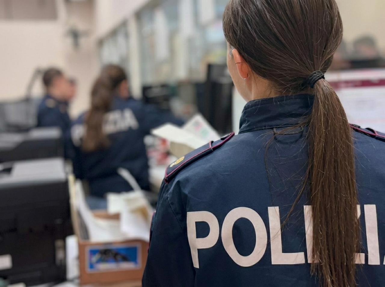 Bergamo, atti vandalici al corteo degli studenti: manifestanti portati ...