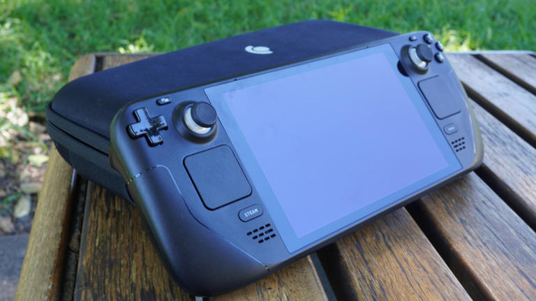 The Steam Deck OLED has one huge feature that the Nintendo Switch 2 ...