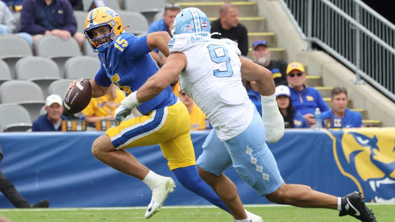 Pitt starting true freshman QB Corey Dailey vs. Boston College