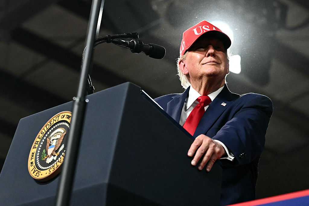 Live: Trump hosting rally in northern Kentucky ahead of midterm elections