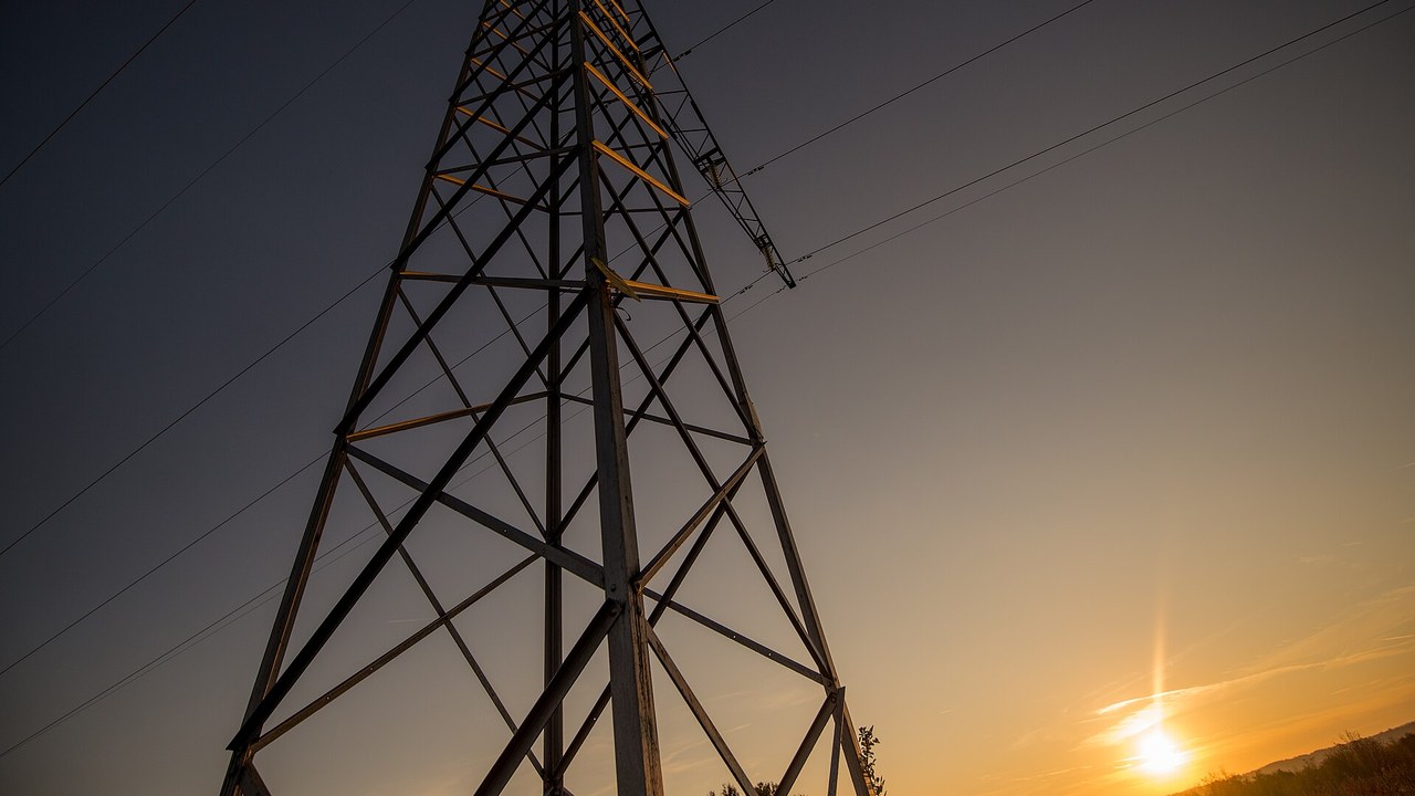 DOE backs a $581 million TVA grid upgrade reaching 2.58 million ...