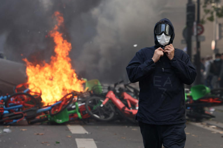 Violent protests rip through cities across France