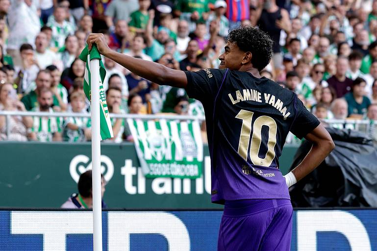 Barcelona player ratings vs. Real Betis: Lamine Yamal scores stunner in ...