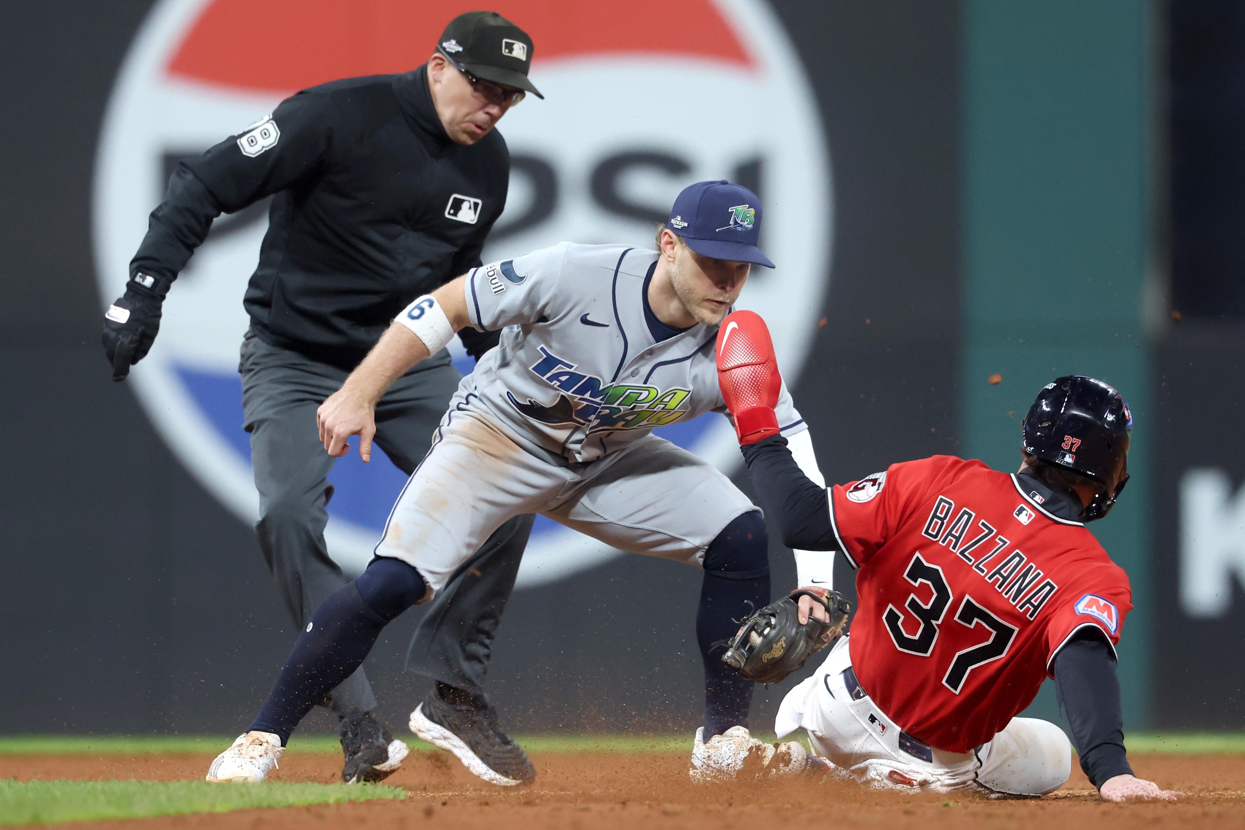 Guardians drop game 4 to even ALCS