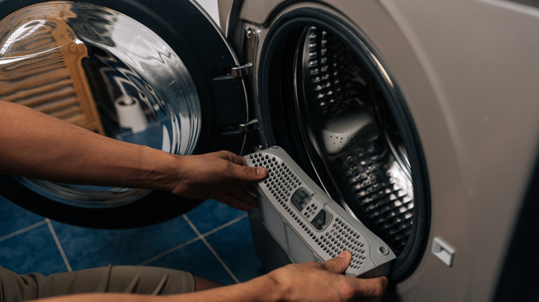 How to clean your washing machine's lint trap