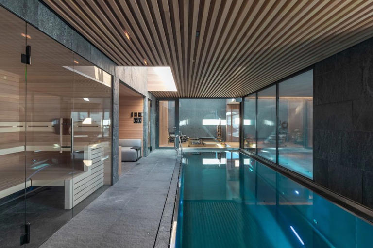Crypto millionaire uses computers mining bitcoin to heat the swimming ...