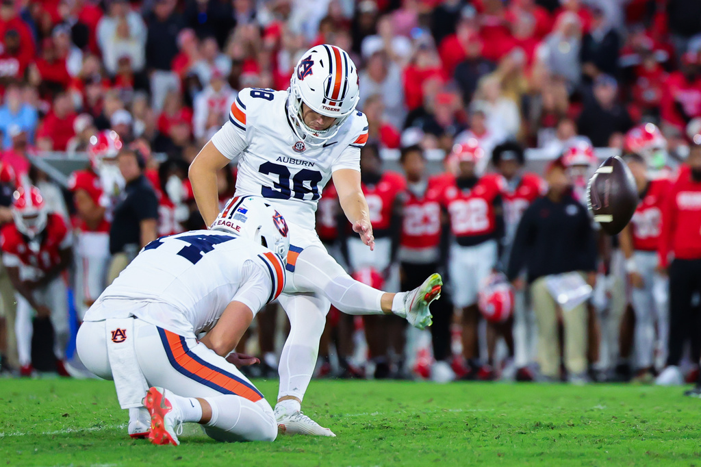 Alex McPherson kicks 34-yard field goal as time expires to lift Auburn ...