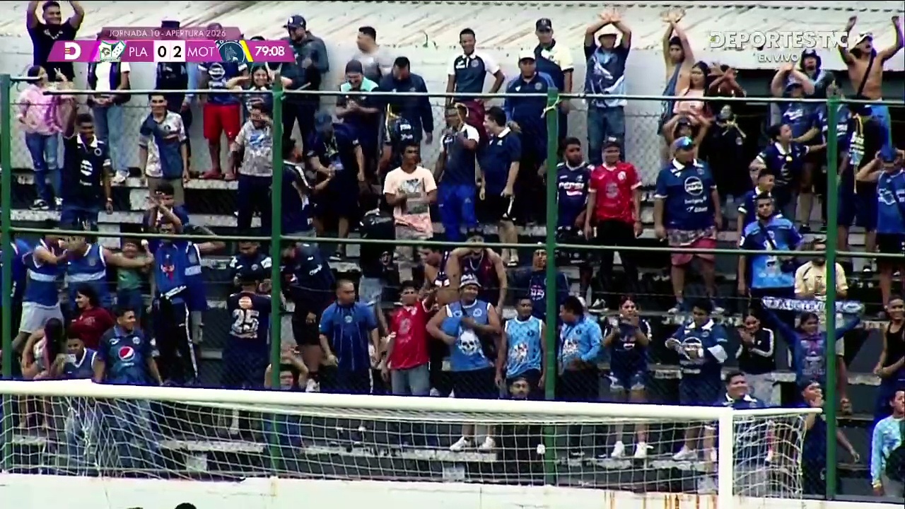 Jeffry Miranda extiende la ventaja del Motagua 2-0 ante Platense.