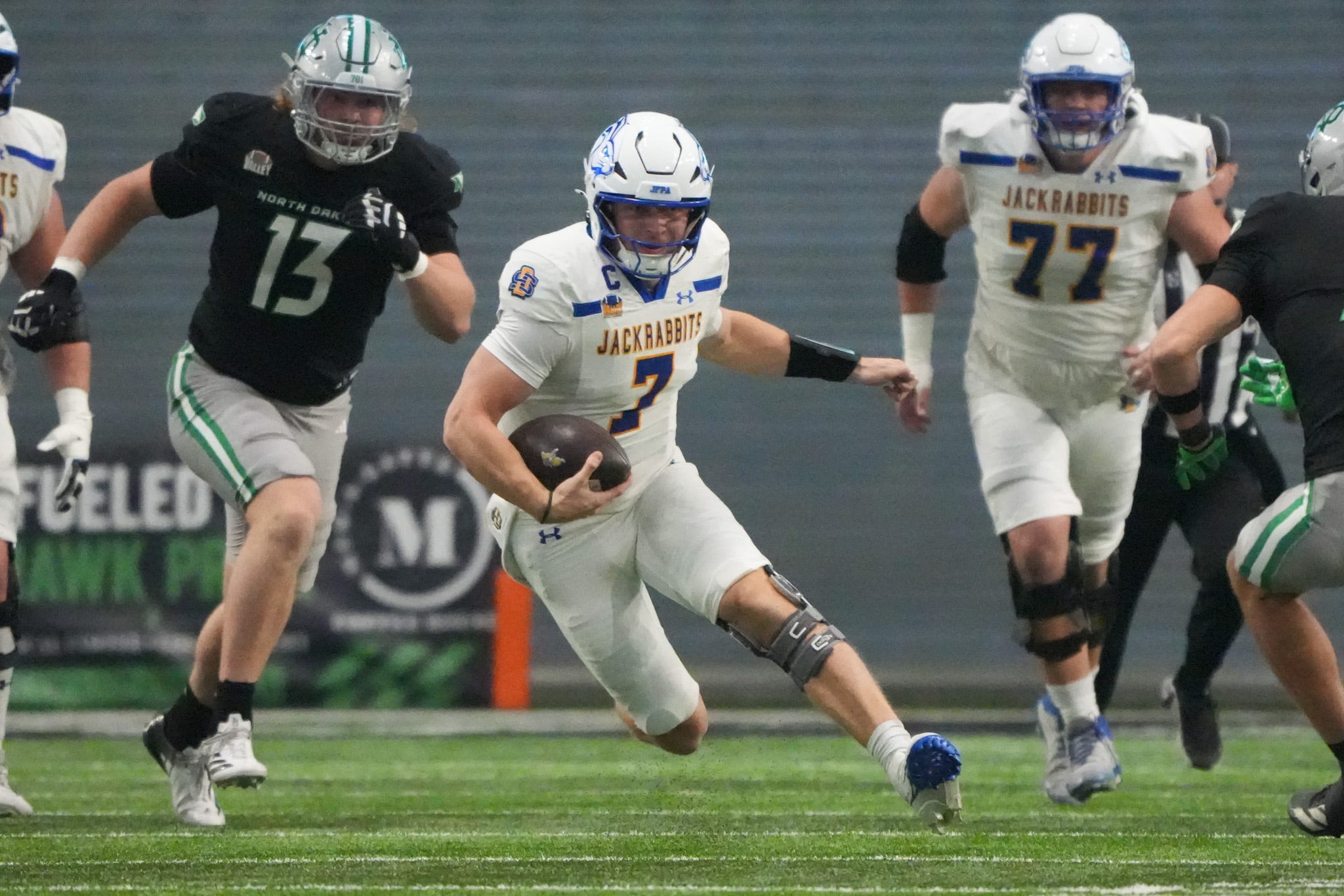 No. 5 South Dakota State races past Murray State