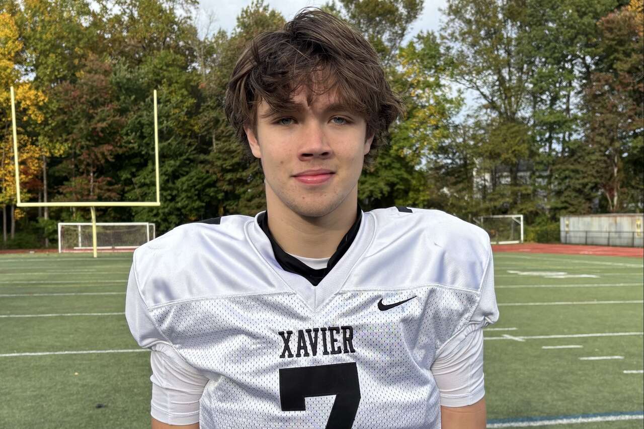 Xavier football scores 4 second-half touchdowns as defense shuts out ...