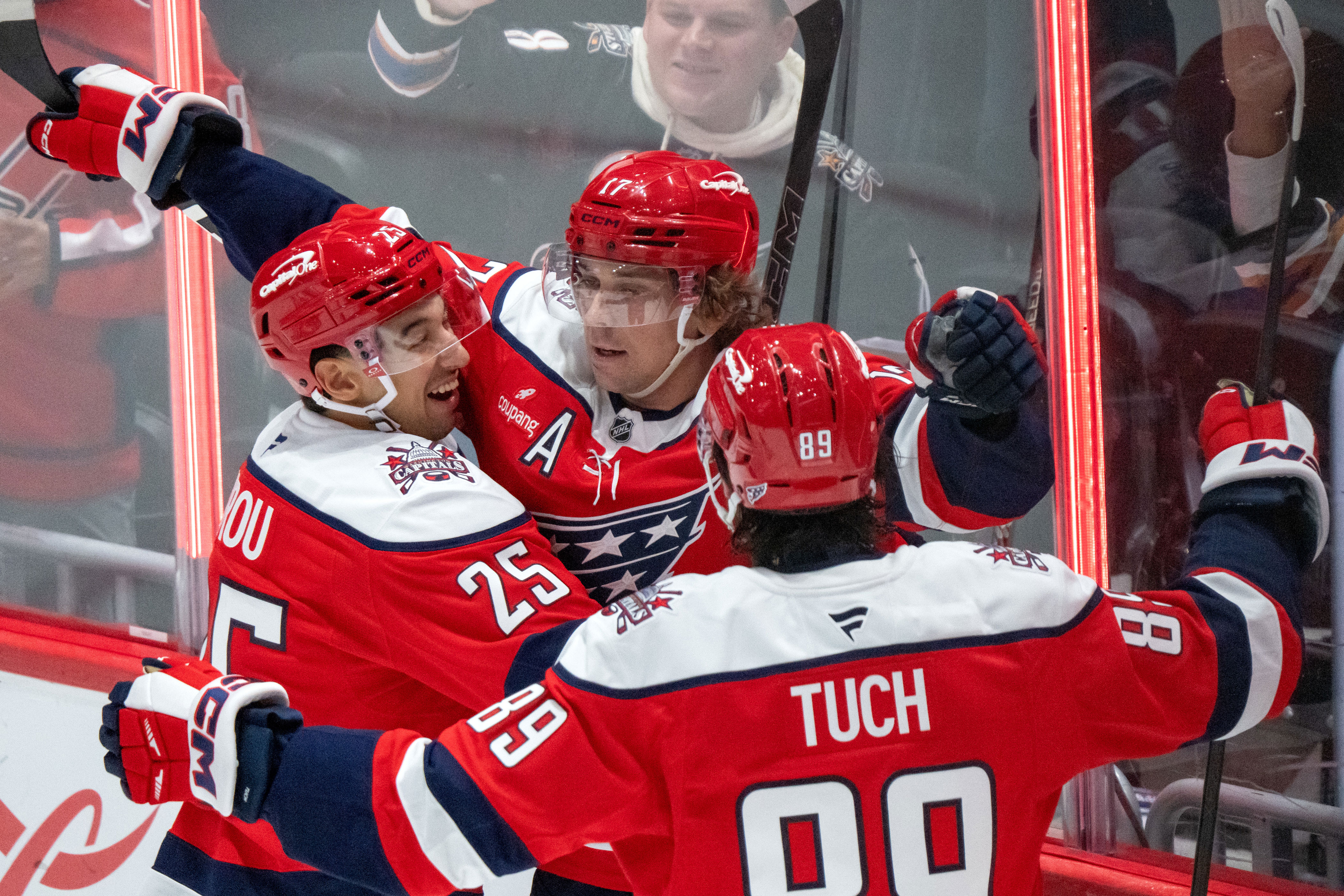 Ryan Leonard sparks depleted Capitals to win over Devils