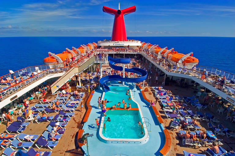 Carnival Cruise Line officially reaffirms no exceptions to bottle ban
