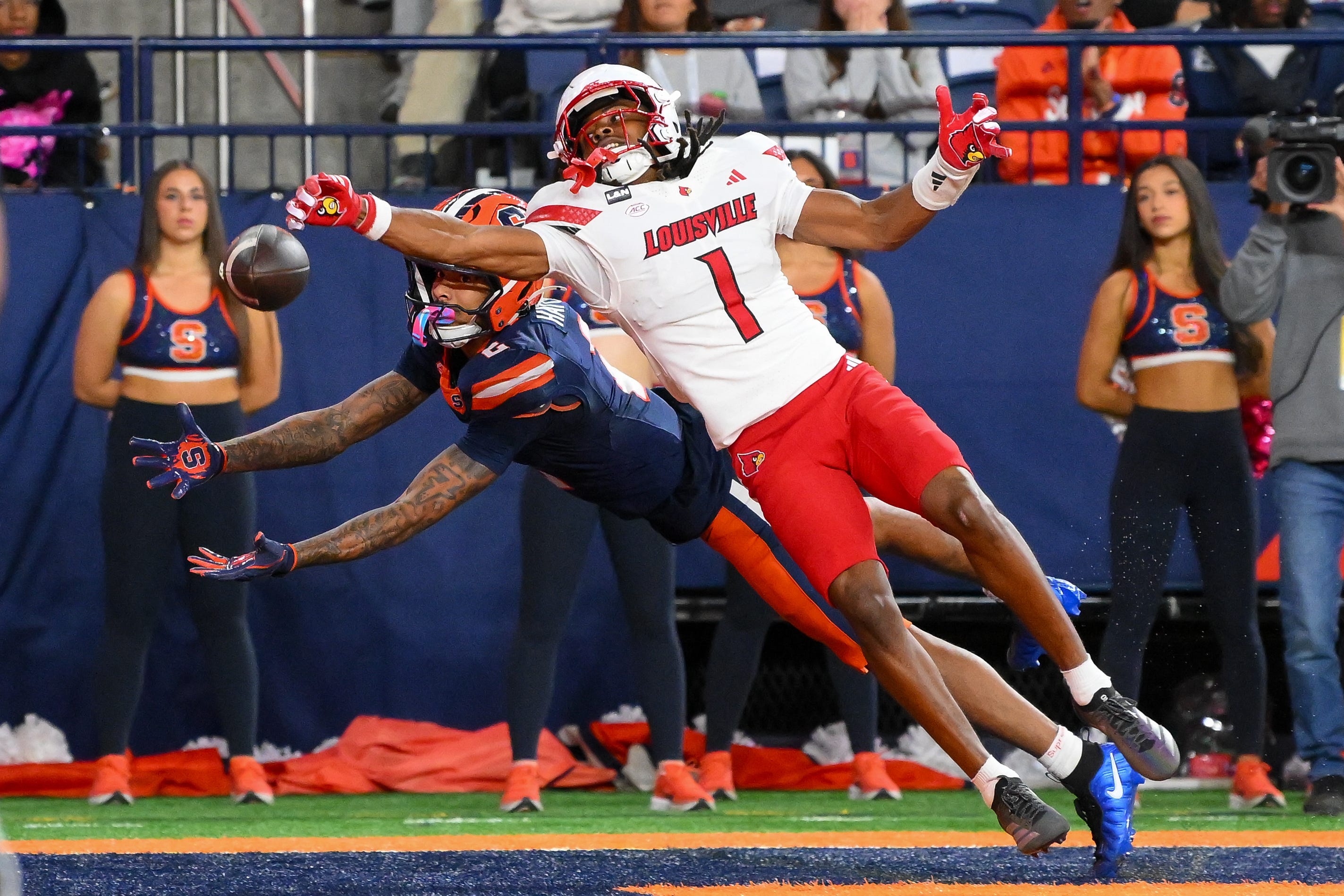 What time will Louisville football play Georgia Tech in Week 10 ACC game?