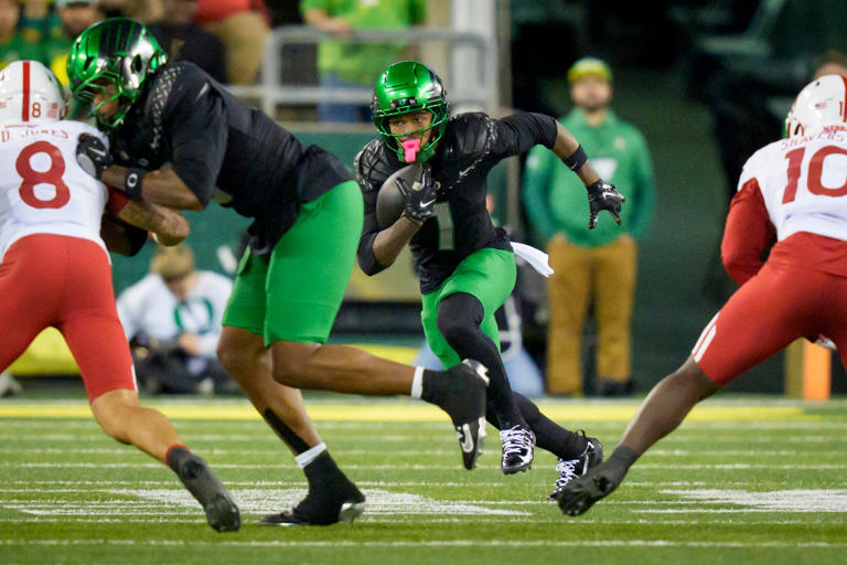 Tale of the tape for Oregon Ducks vs. Illinois Fighting Illini